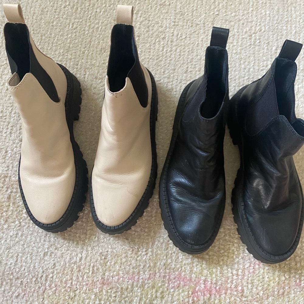 Stylish Black and Cream Chelsea Boots